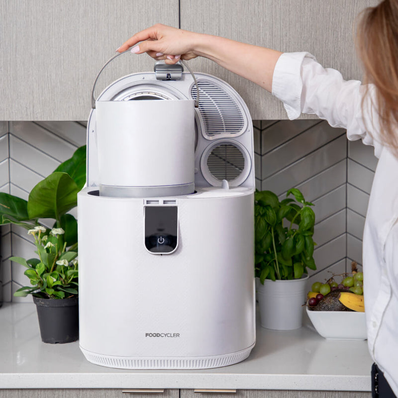 Image of FoodCycler Eco 5 on a counter being used